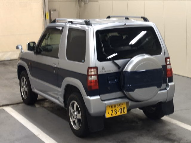 MITSUBISHI PAJERO MINI