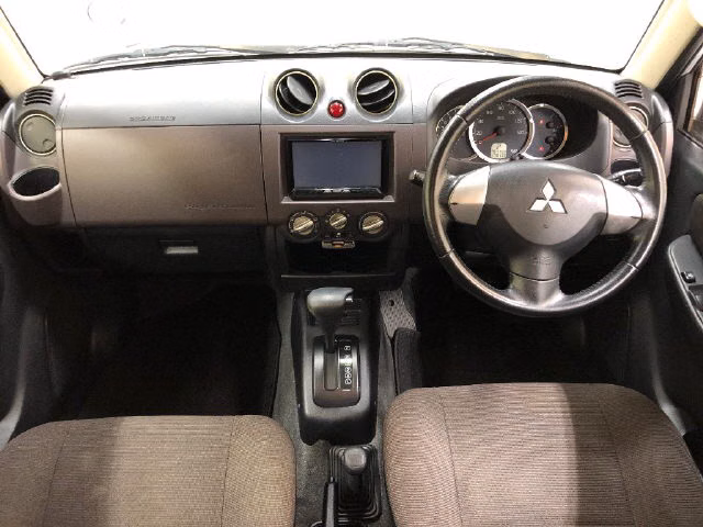 MITSUBISHI PAJERO MINI