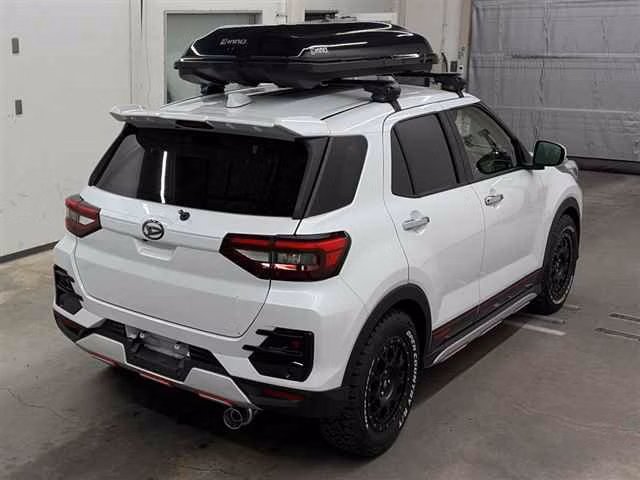 DAIHATSU ROCKY