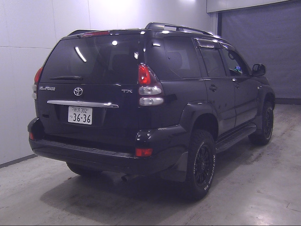 TOYOTA LAND CRUISER PRADO