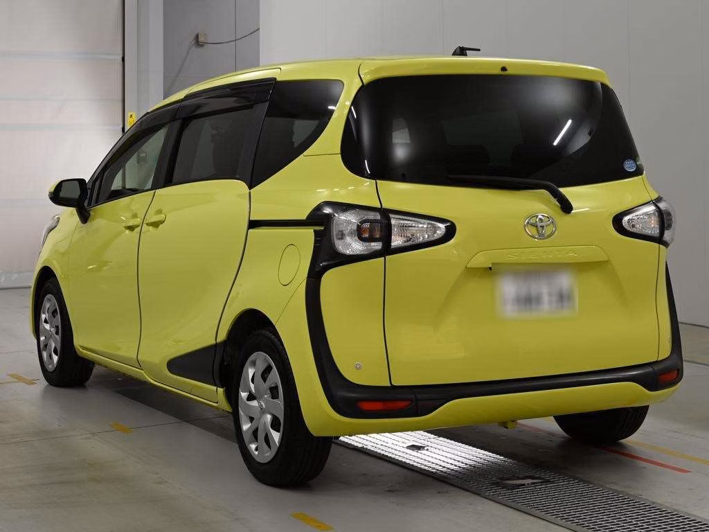 TOYOTA SIENTA