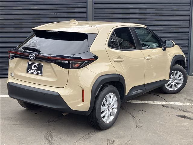 TOYOTA YARIS CROSS