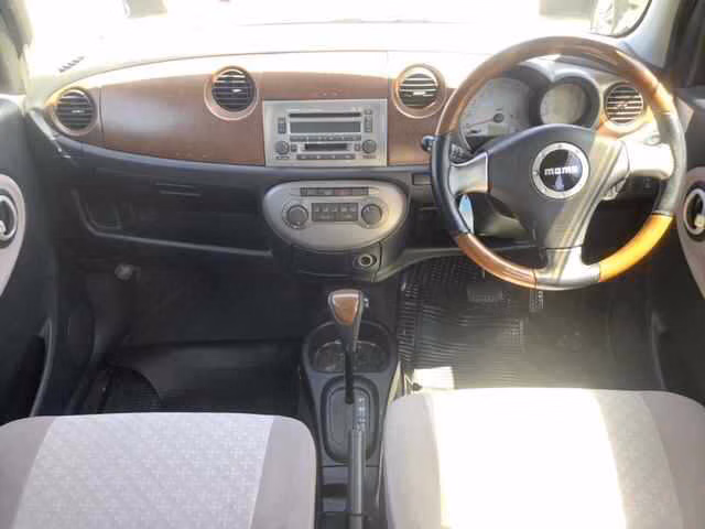 DAIHATSU MIRA GINO