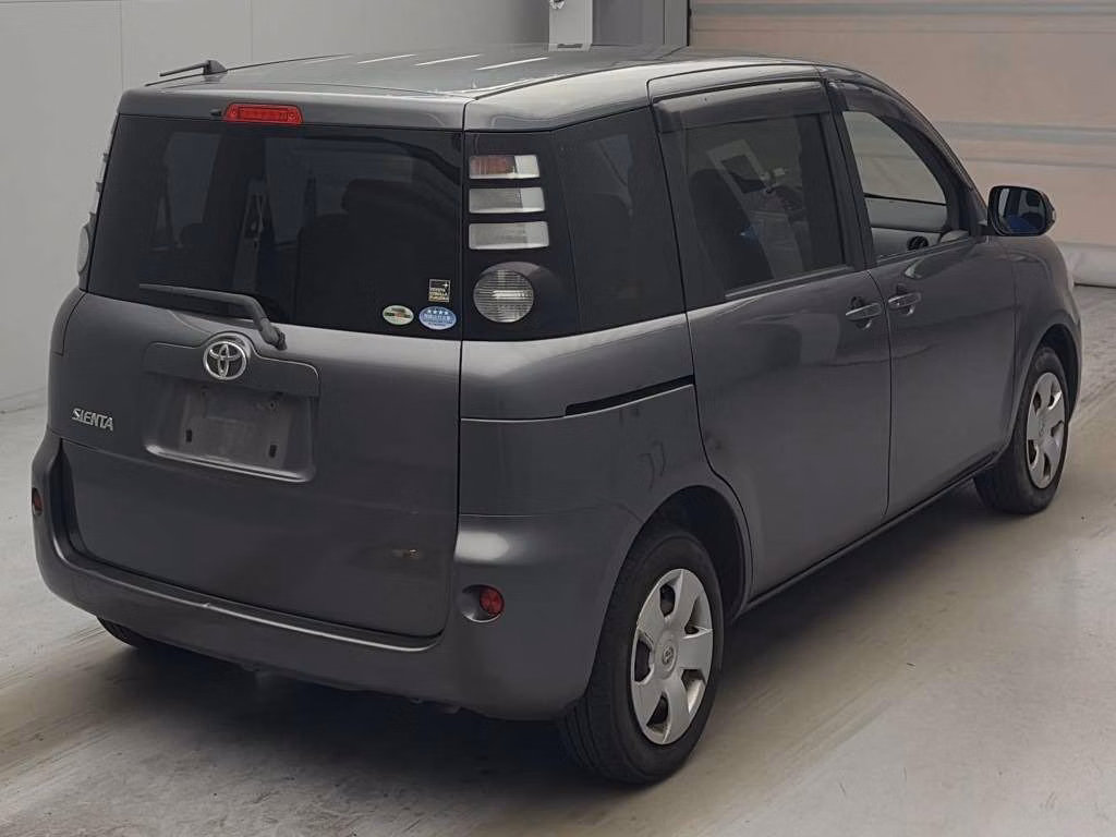 TOYOTA SIENTA