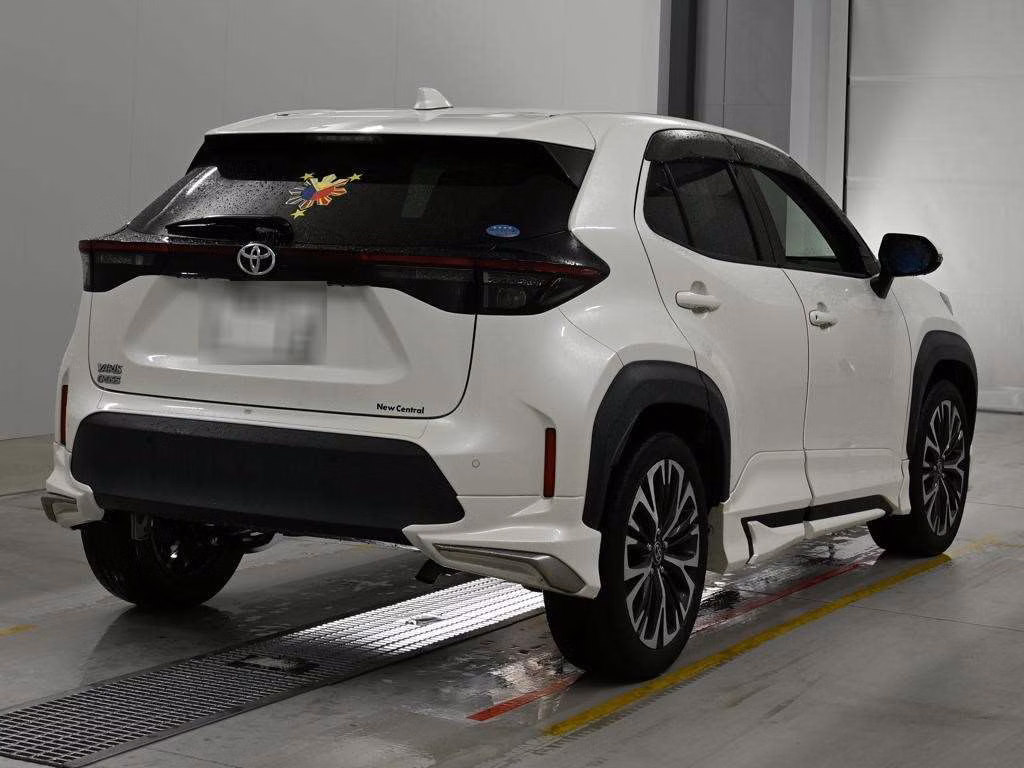 TOYOTA YARIS CROSS
