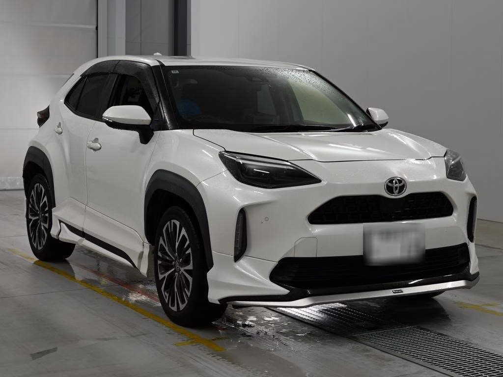 TOYOTA YARIS CROSS