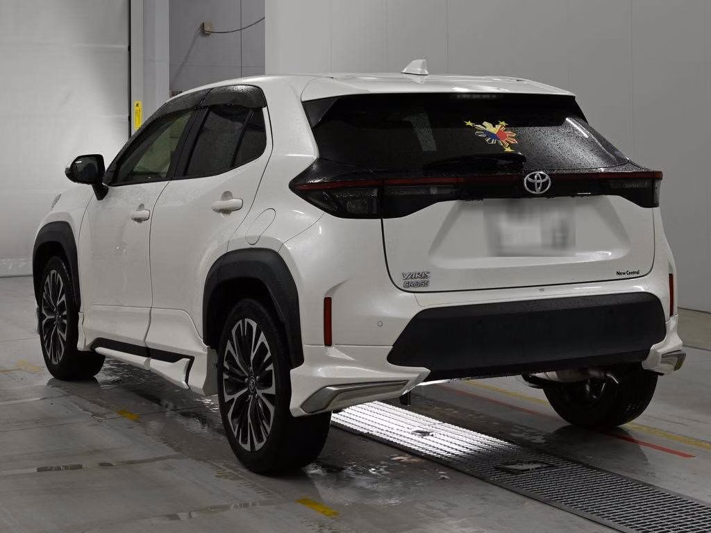 TOYOTA YARIS CROSS