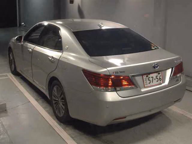 TOYOTA CROWN