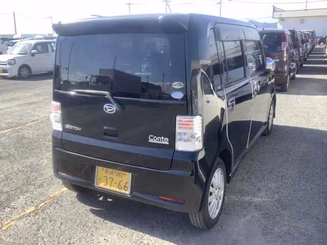 DAIHATSU MOVE CONTE