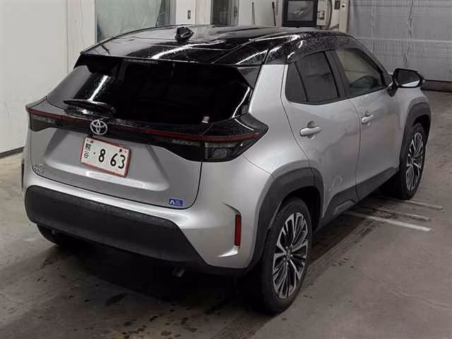 TOYOTA YARIS CROSS