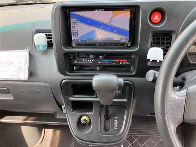 TOYOTA PIXIS VAN