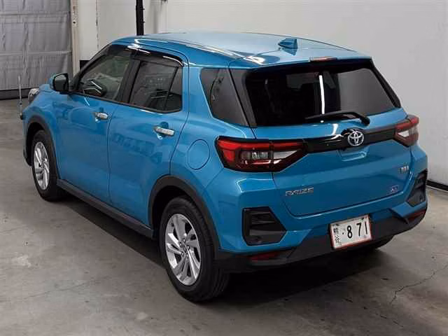 TOYOTA RAIZE