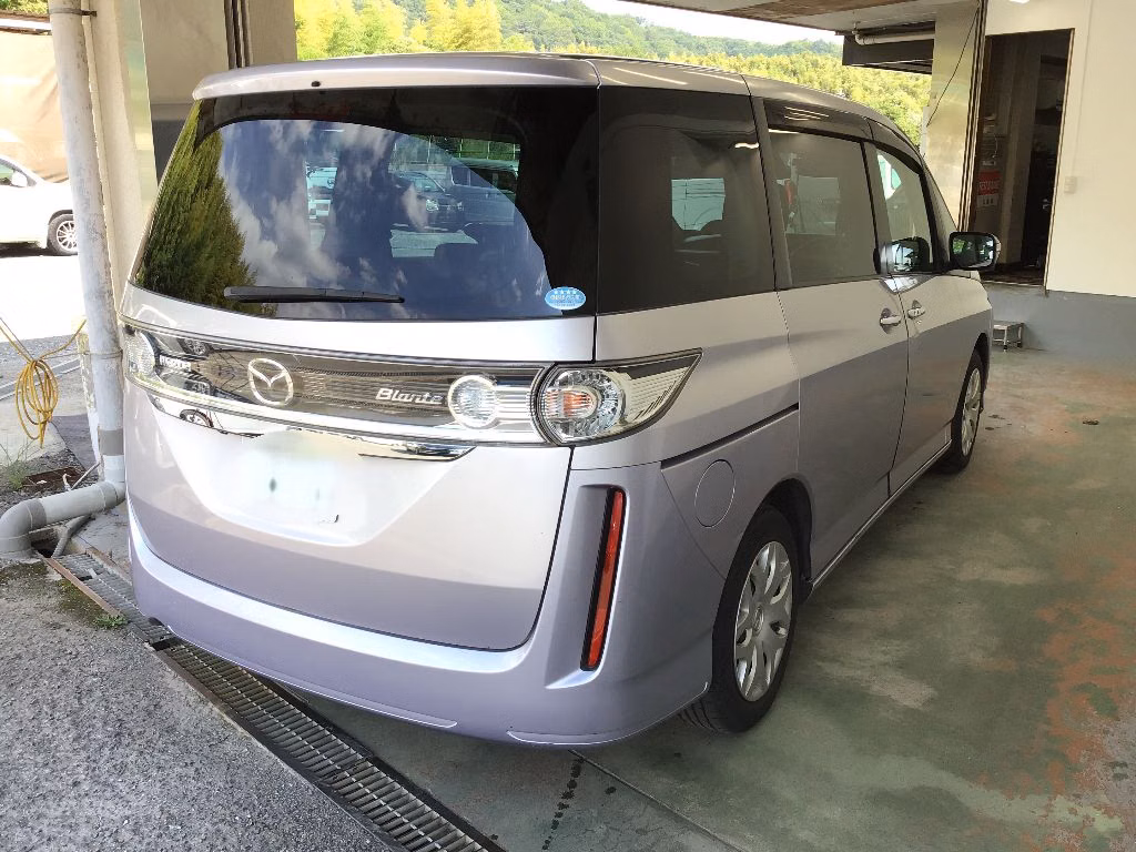 MAZDA BIANTE