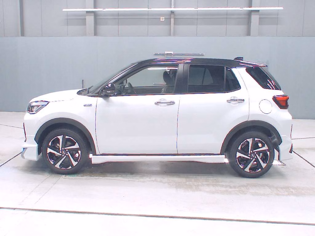 DAIHATSU ROCKY