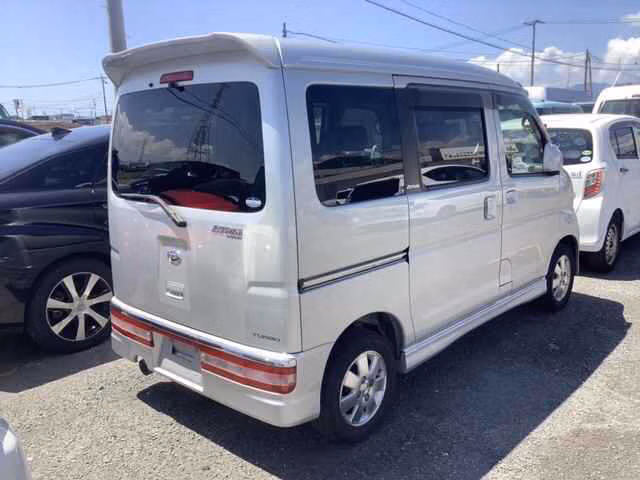 DAIHATSU ATRAI