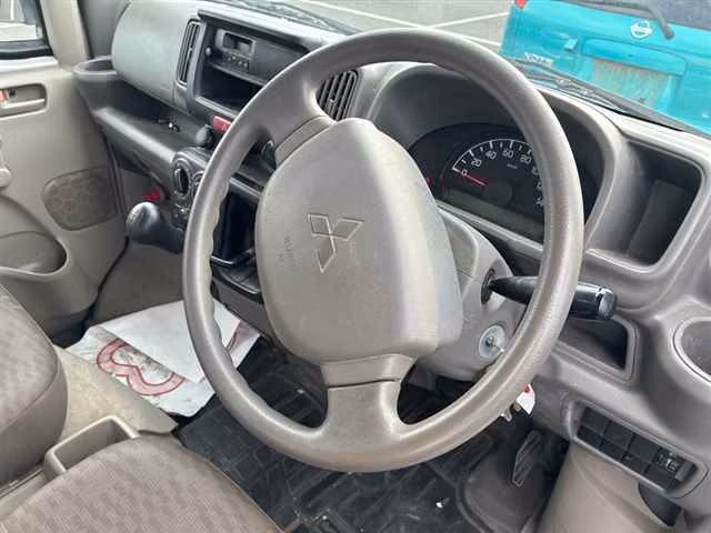 MITSUBISHI MINICAB