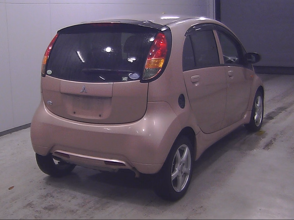 MITSUBISHI I