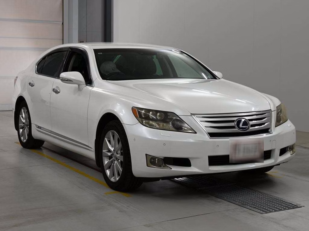 LEXUS LS600H