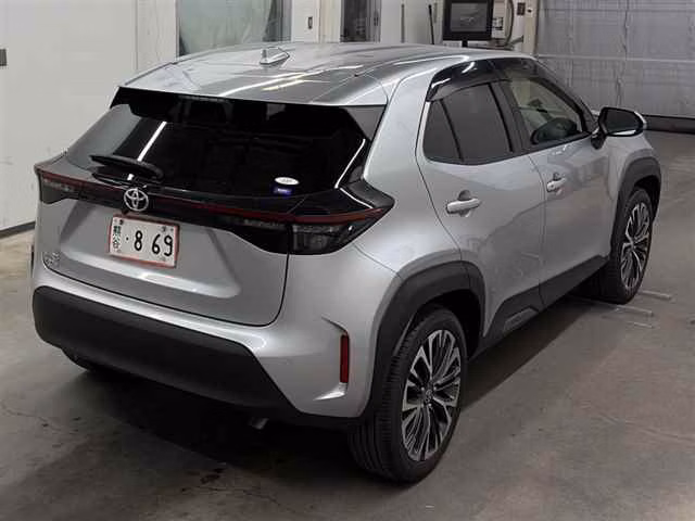 TOYOTA YARIS CROSS