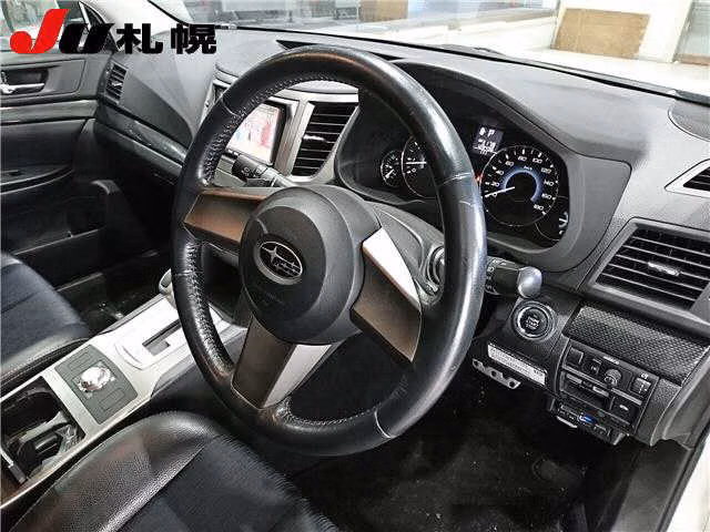 SUBARU LEGACY B4