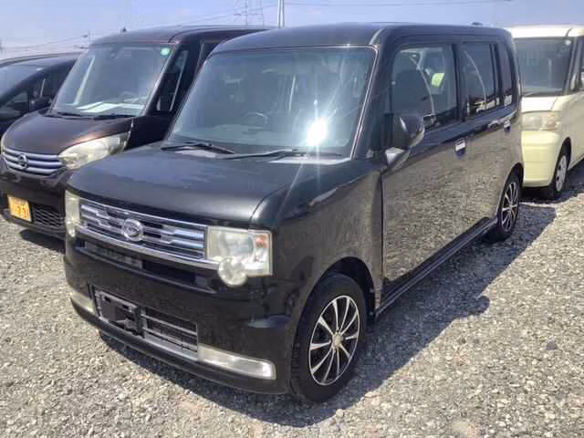 DAIHATSU MOVE CONTE