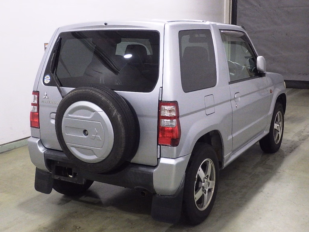 MITSUBISHI PAJERO MINI