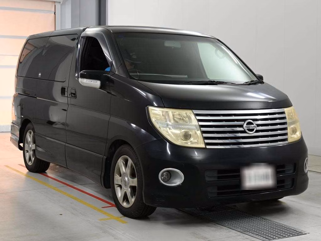 NISSAN ELGRAND