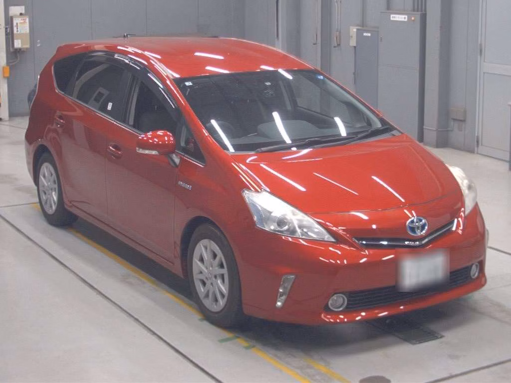 TOYOTA PRIUS ALPHA