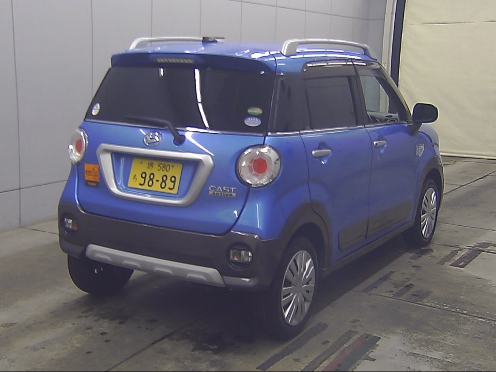 DAIHATSU CAST