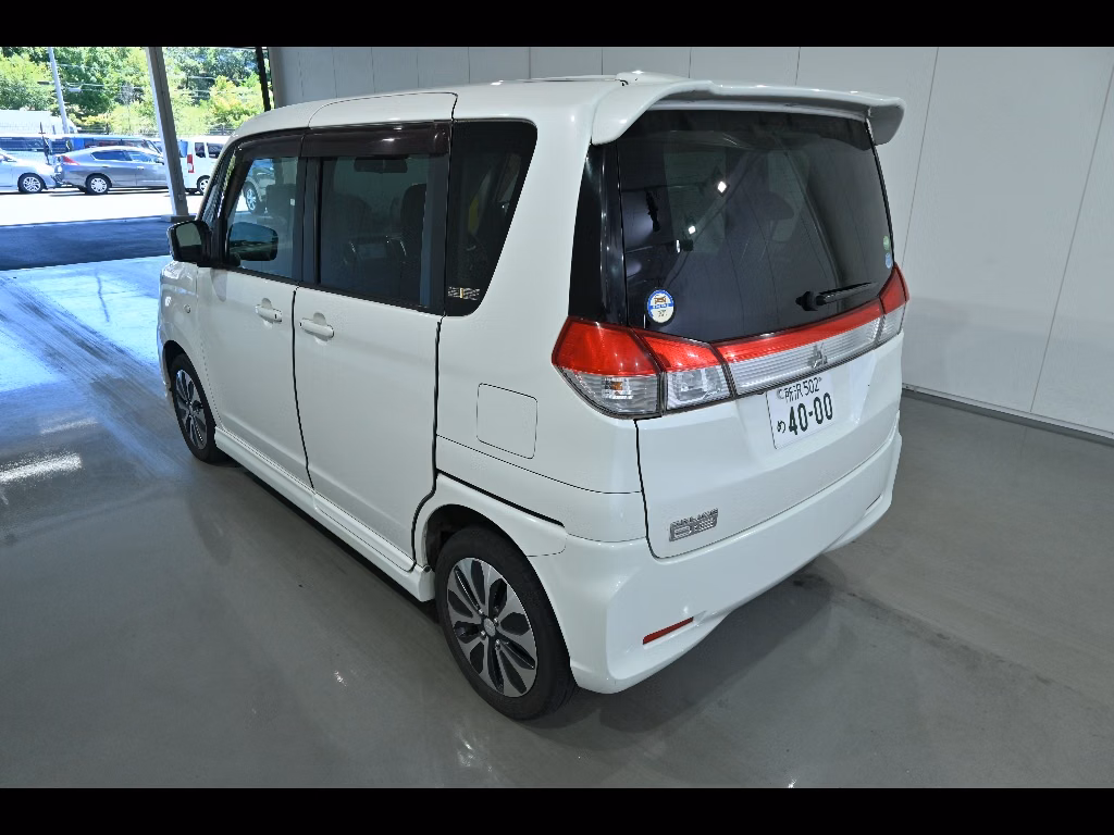 MITSUBISHI DELICA D:2