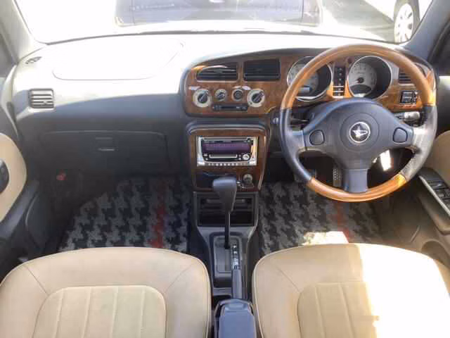 DAIHATSU MIRA GINO