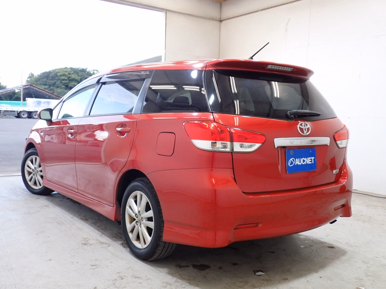 TOYOTA WISH