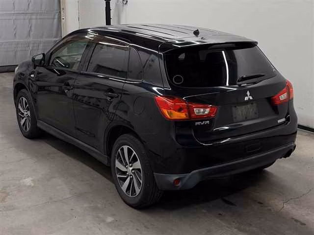 MITSUBISHI RVR