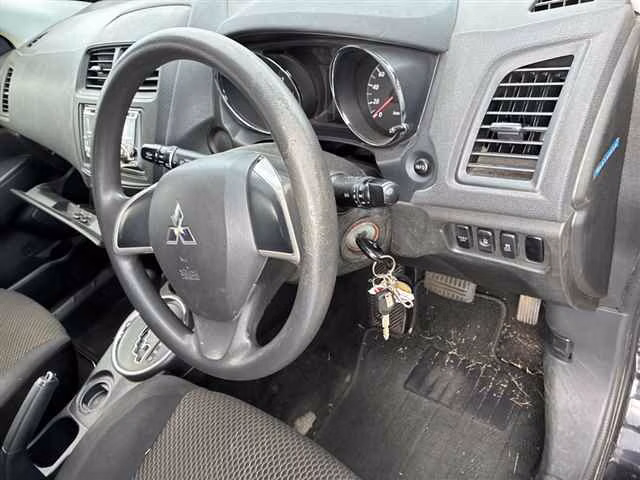 MITSUBISHI RVR