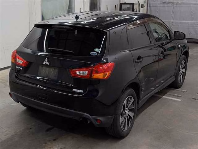 MITSUBISHI RVR