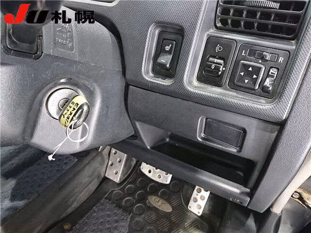 MITSUBISHI EK SPORT