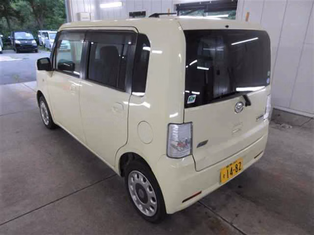 DAIHATSU MOVE CONTE