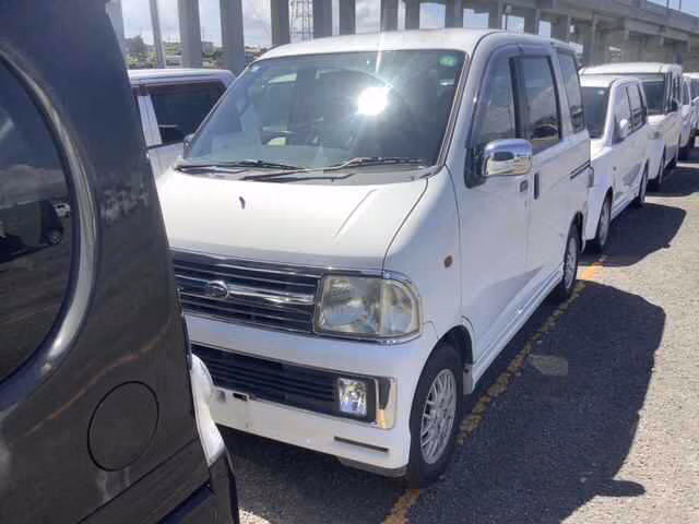 DAIHATSU ATRAI