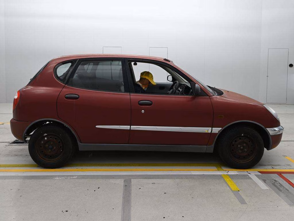 DAIHATSU STORIA