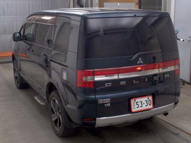 MITSUBISHI DELICA D:5
