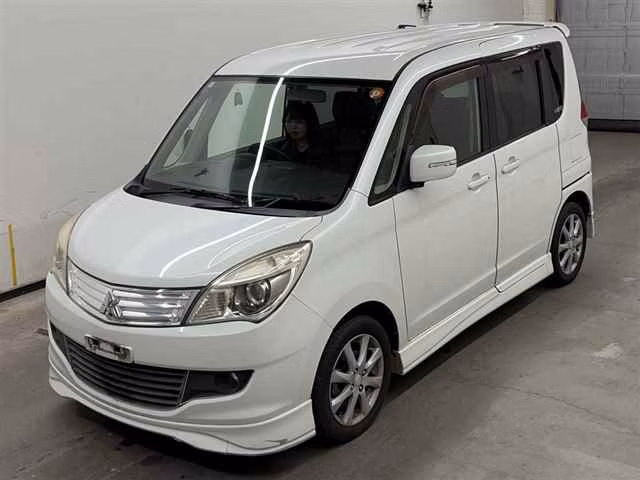 MITSUBISHI DELICA D:2