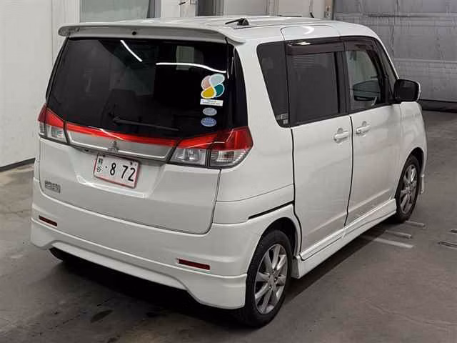 MITSUBISHI DELICA D:2