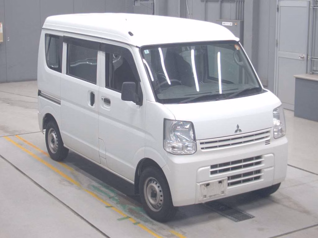 MITSUBISHI MINICAB