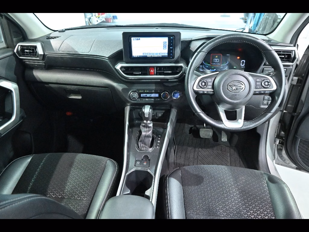 DAIHATSU ROCKY