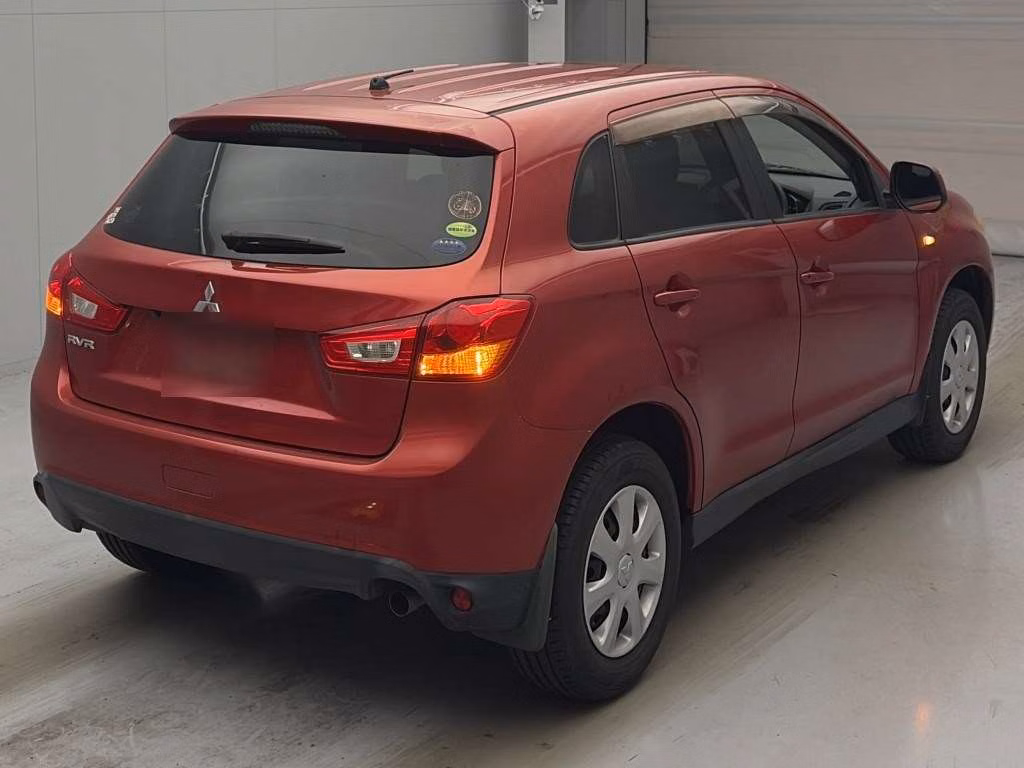MITSUBISHI RVR
