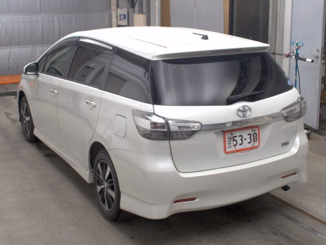 TOYOTA WISH