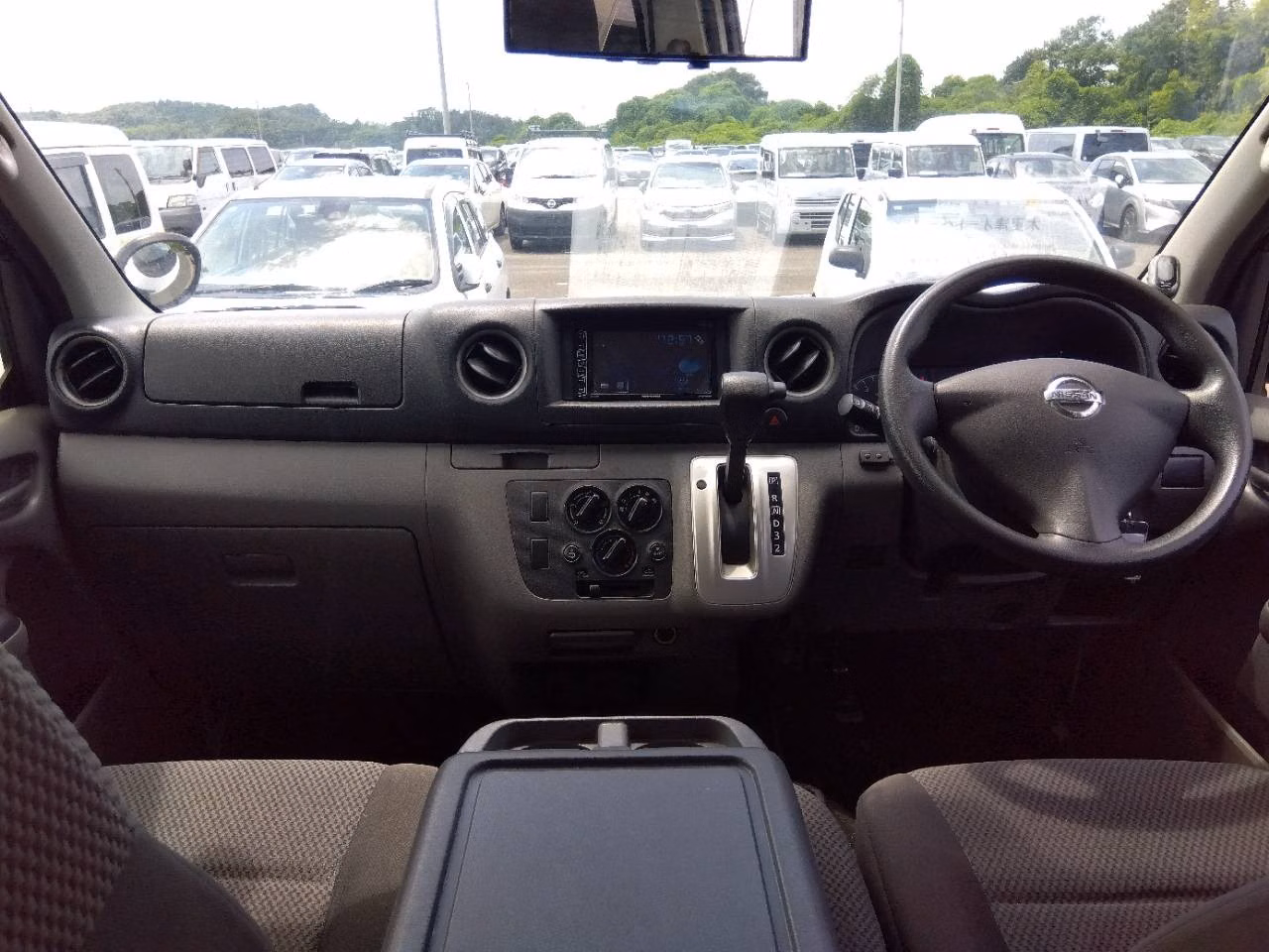 NISSAN NV350 CARAVAN