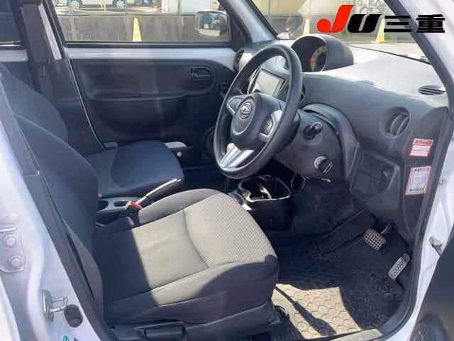 DAIHATSU ESSE
