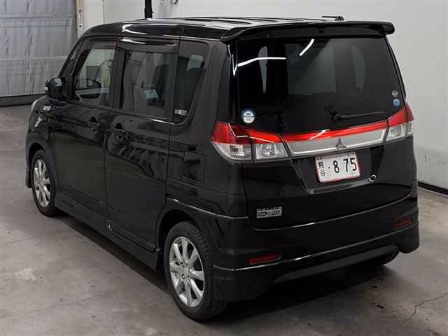 MITSUBISHI DELICA D:2