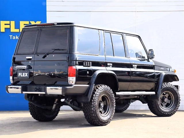 TOYOTA LAND CRUISER